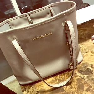 Michael Kors grey purse